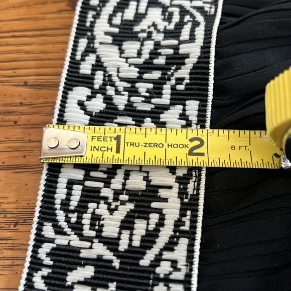 👠❌💥NWOTStylishpleated full lengthskirt.Eyelet Design. - Picture 7 of 7